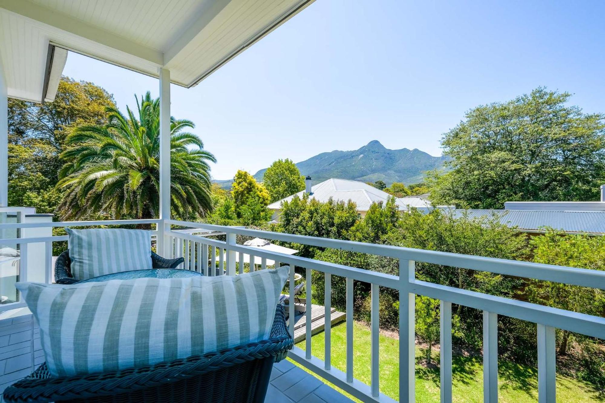 Oude Berg Guesthouse - 10 Caledon Street ジョージ 部屋 写真