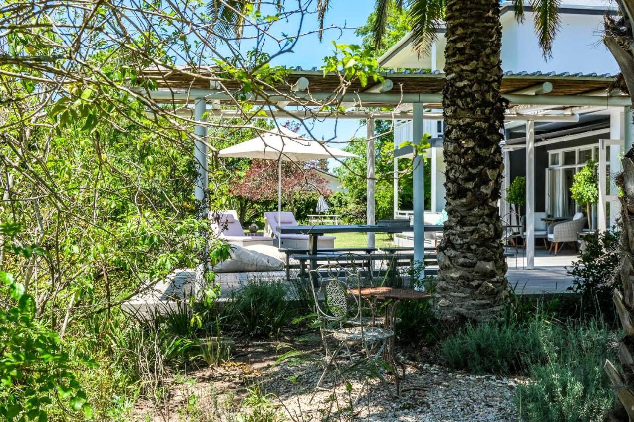 Oude Berg Guesthouse - 10 Caledon Street ジョージ エクステリア 写真